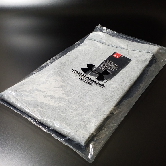 Under Armour Women's Graphic Capris Heather Gray - Picture 5 of 6